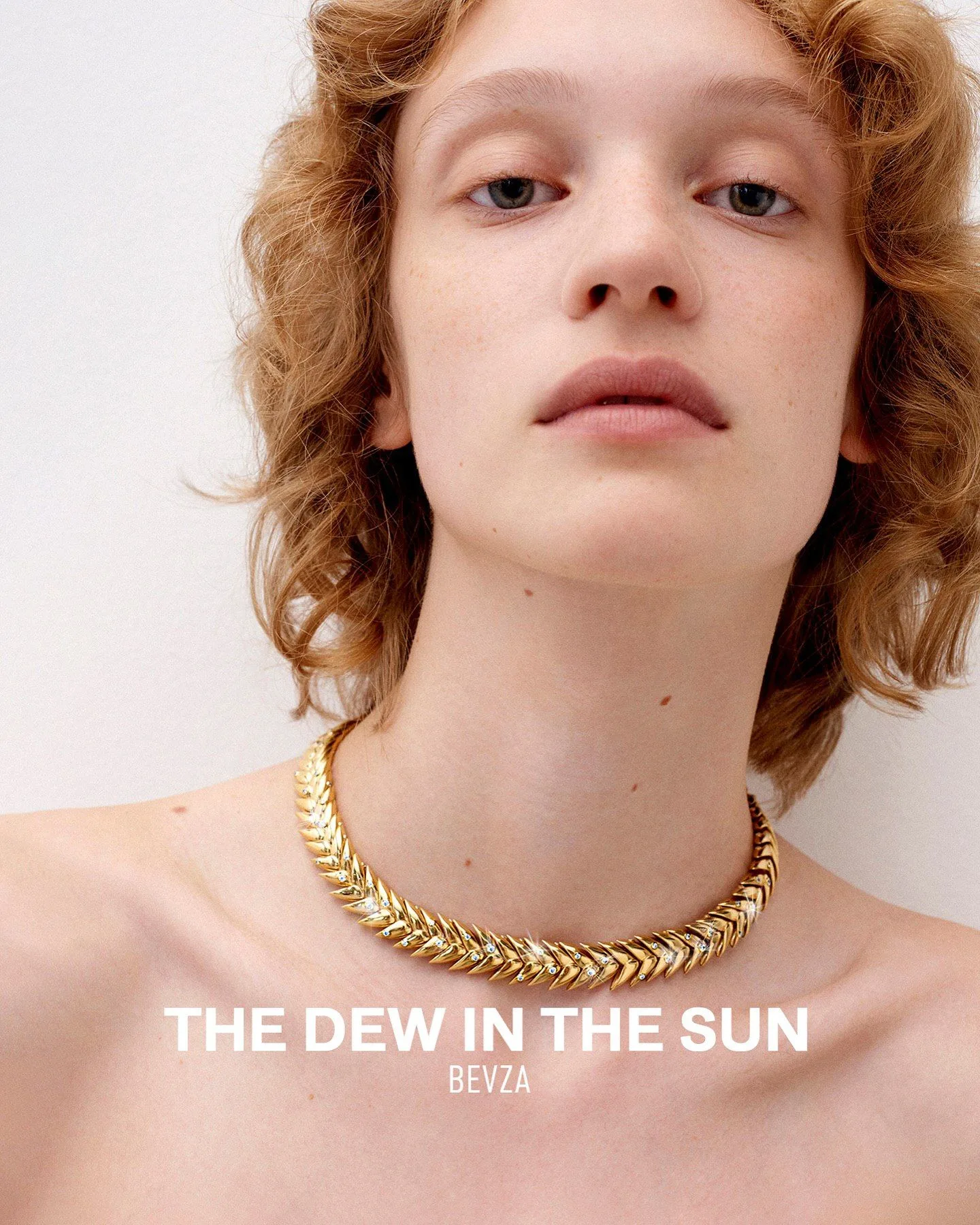 2-dasha-p-main-book-first-line-model-management