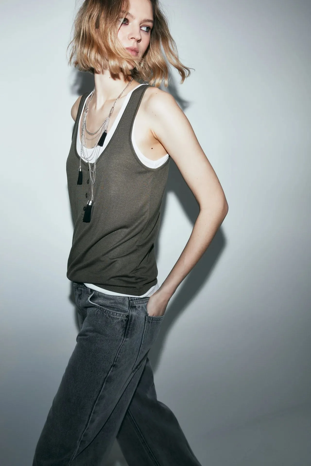 227-angelina-a-befree-march-2026-avantmodels-s-l-u