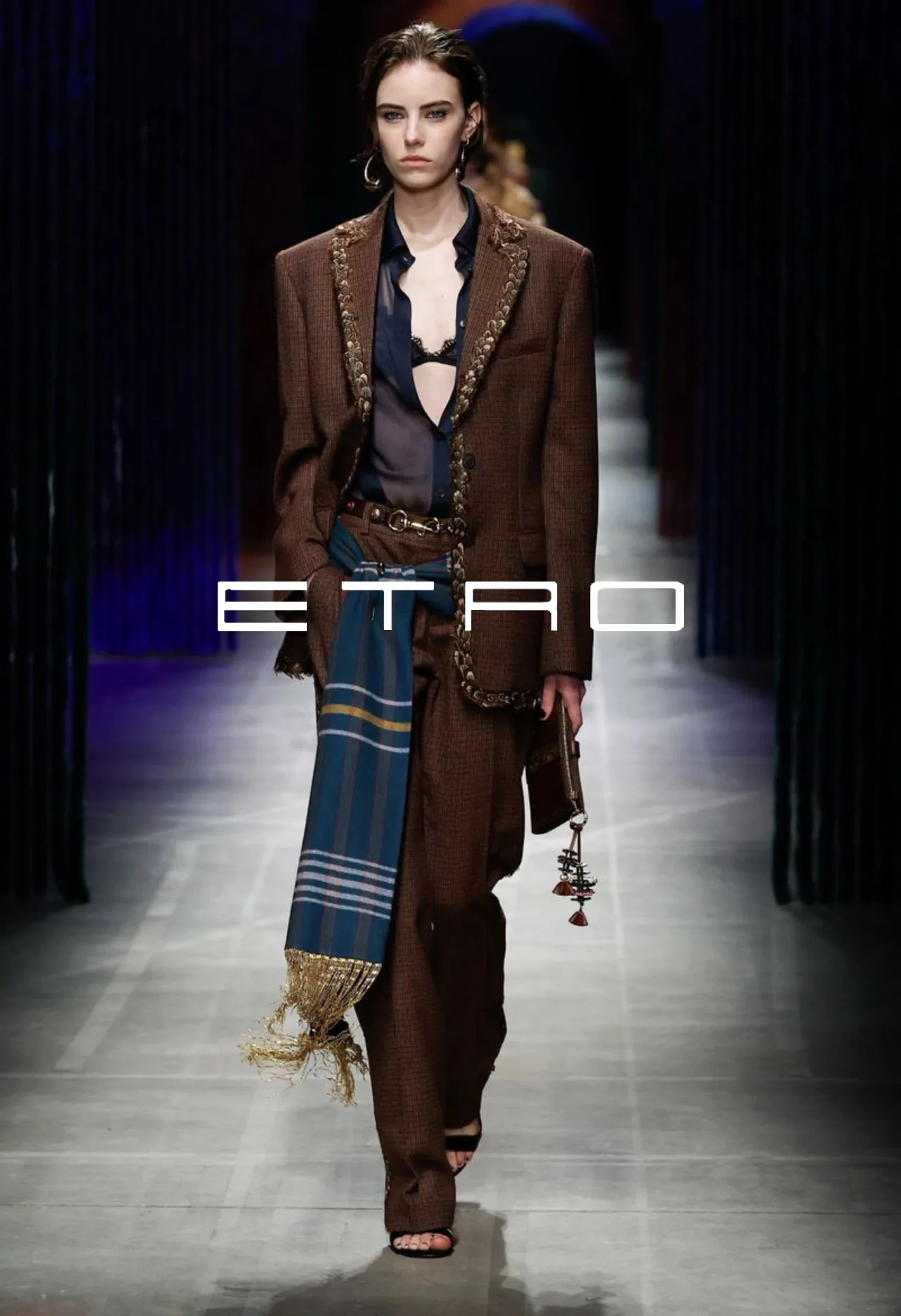 ETRO (2)